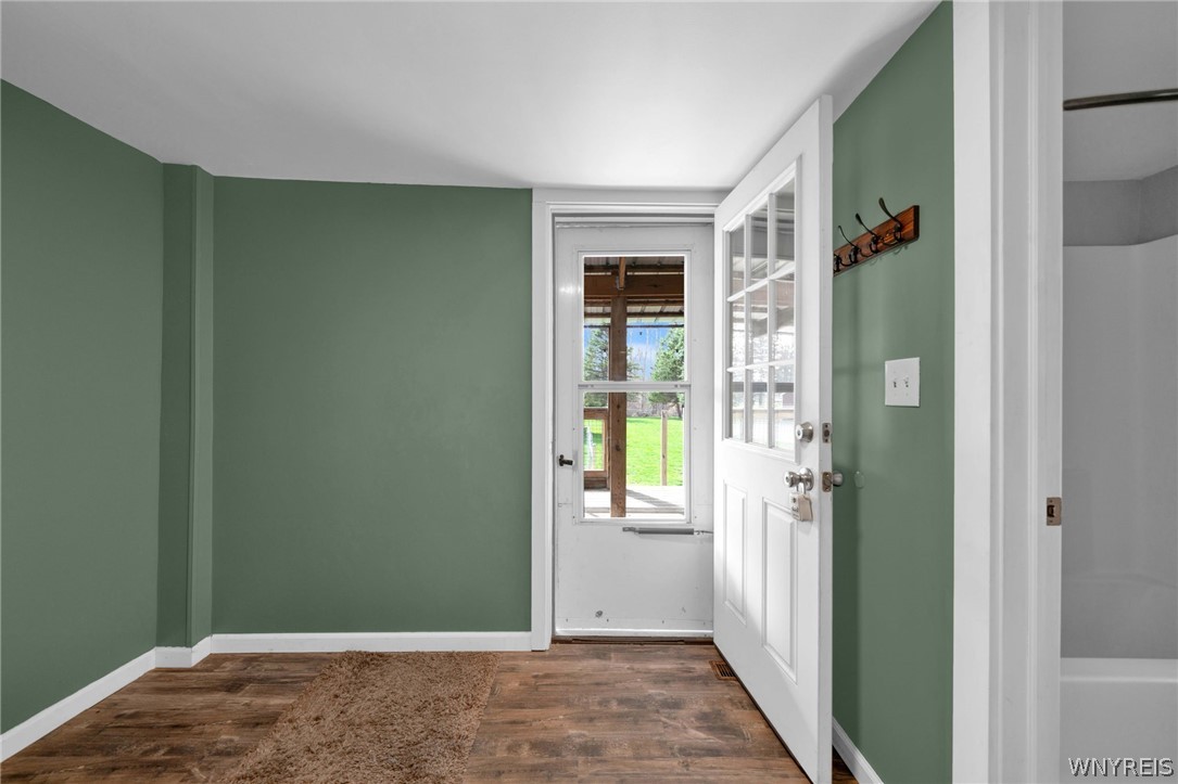 8976 Wilkinson Road Batavia, NY 14020 - Photo 18 of 32