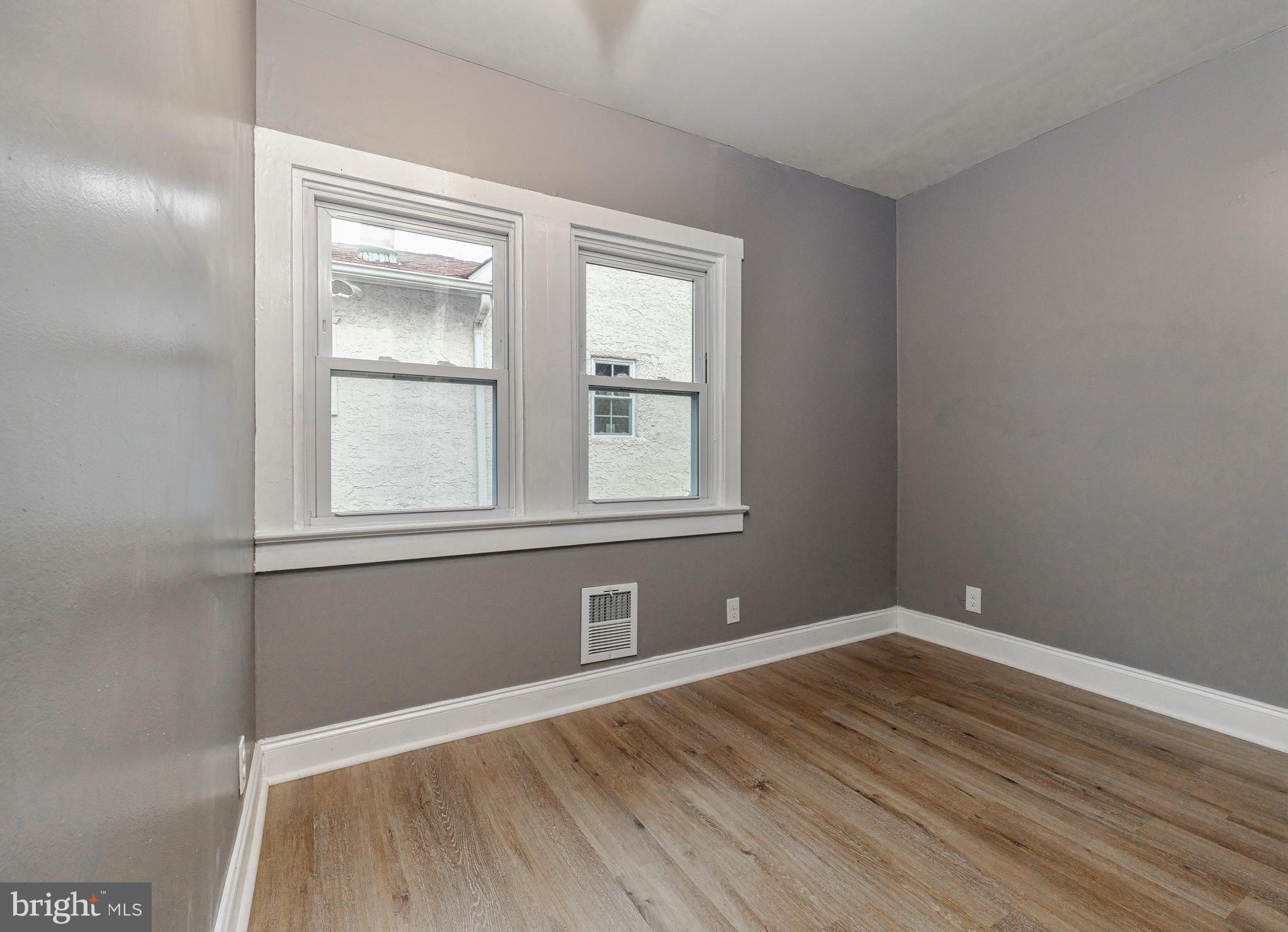 16 Cross Road Clementon, NJ 08021 - Photo 11 of 15 second bedroom