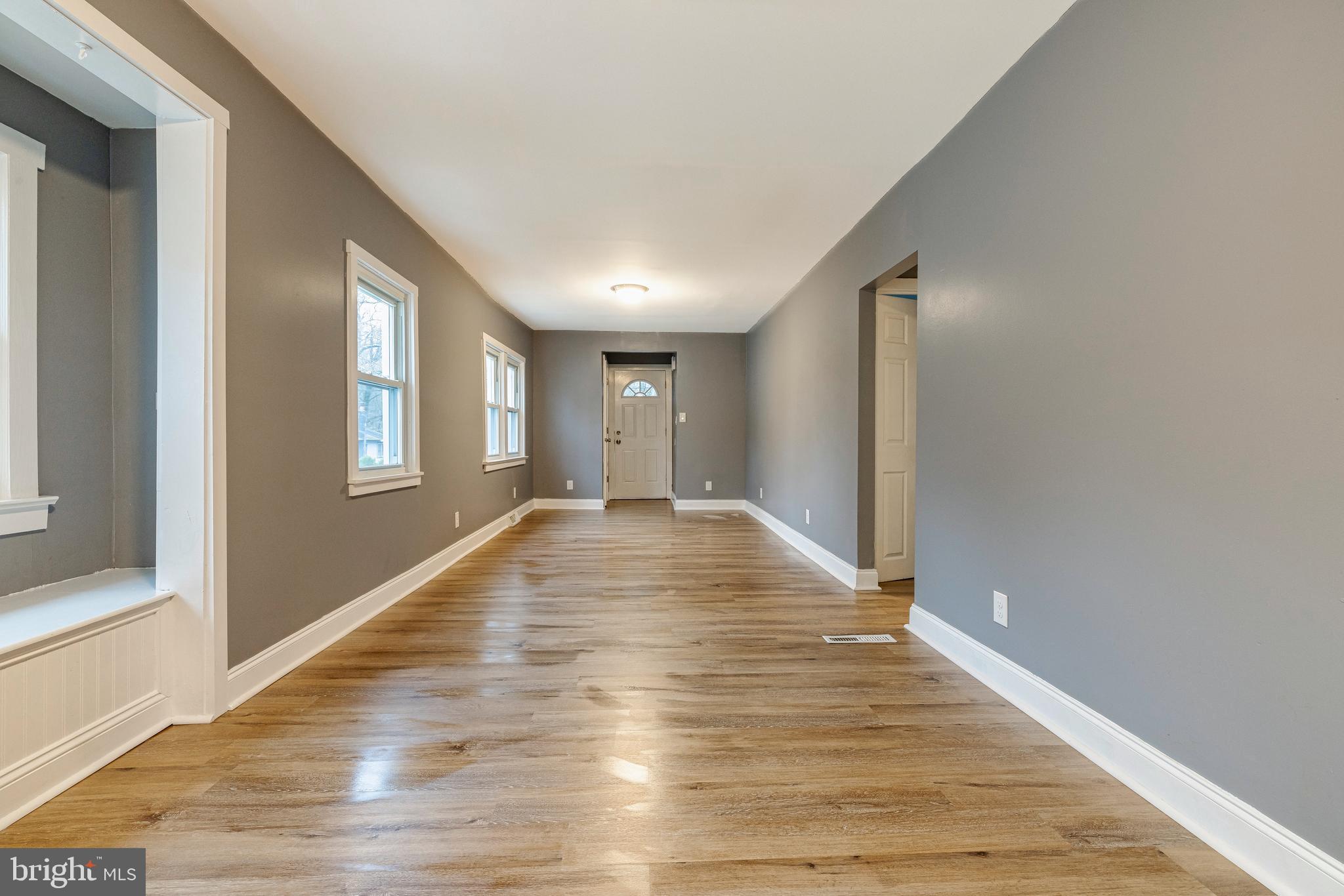 16 Cross Road Clementon, NJ 08021 - Photo 4 of 15