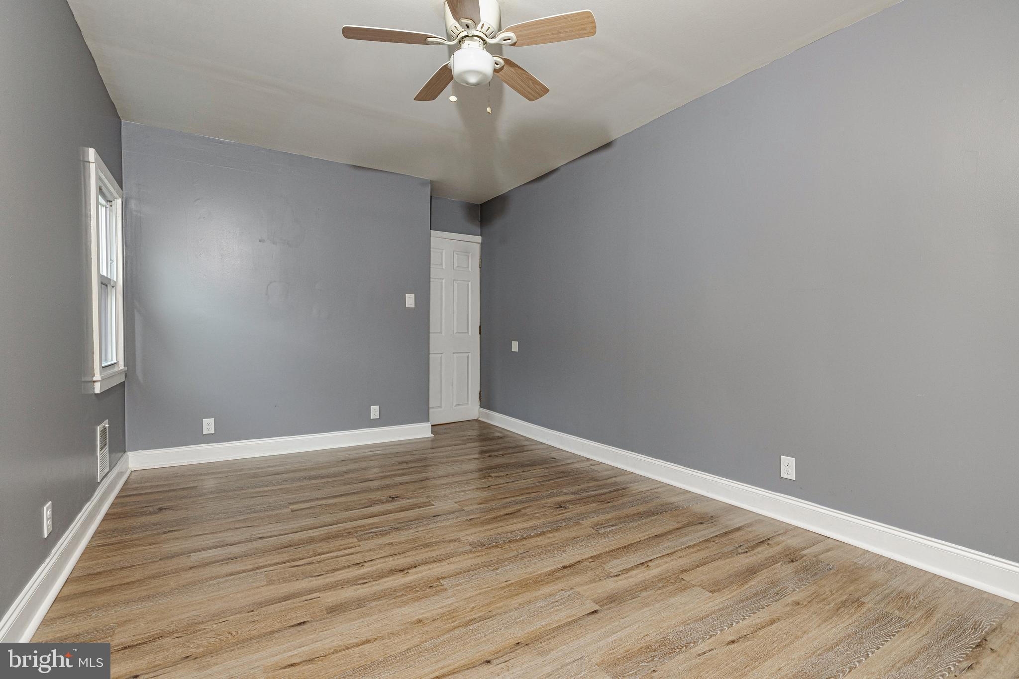 16 Cross Road Clementon, NJ 08021 - Photo 10 of 15