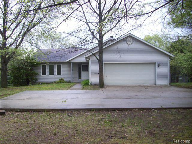 9204 Evergreen Road Brighton, MI 48116 - Photo 1 of 10 goedert 1046.jpg