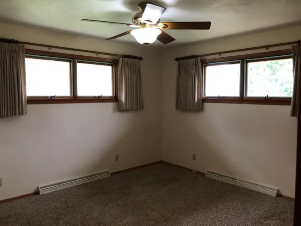 $260,000 | 5543 Us Rte 20 West, Freeport, IL 61032