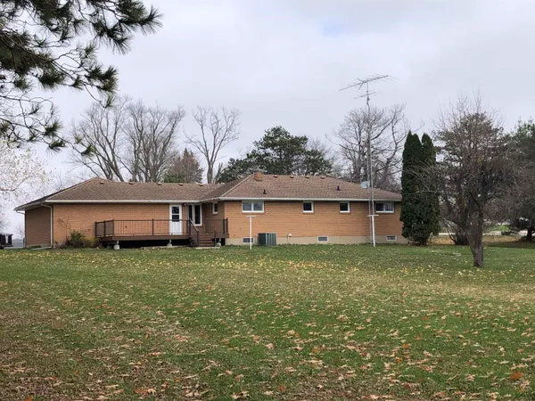 $260,000 | 5543 Us Rte 20 West, Freeport, IL 61032