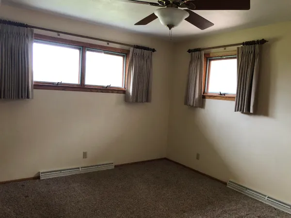 $260,000 | 5543 Us Rte 20 West, Freeport, IL 61032