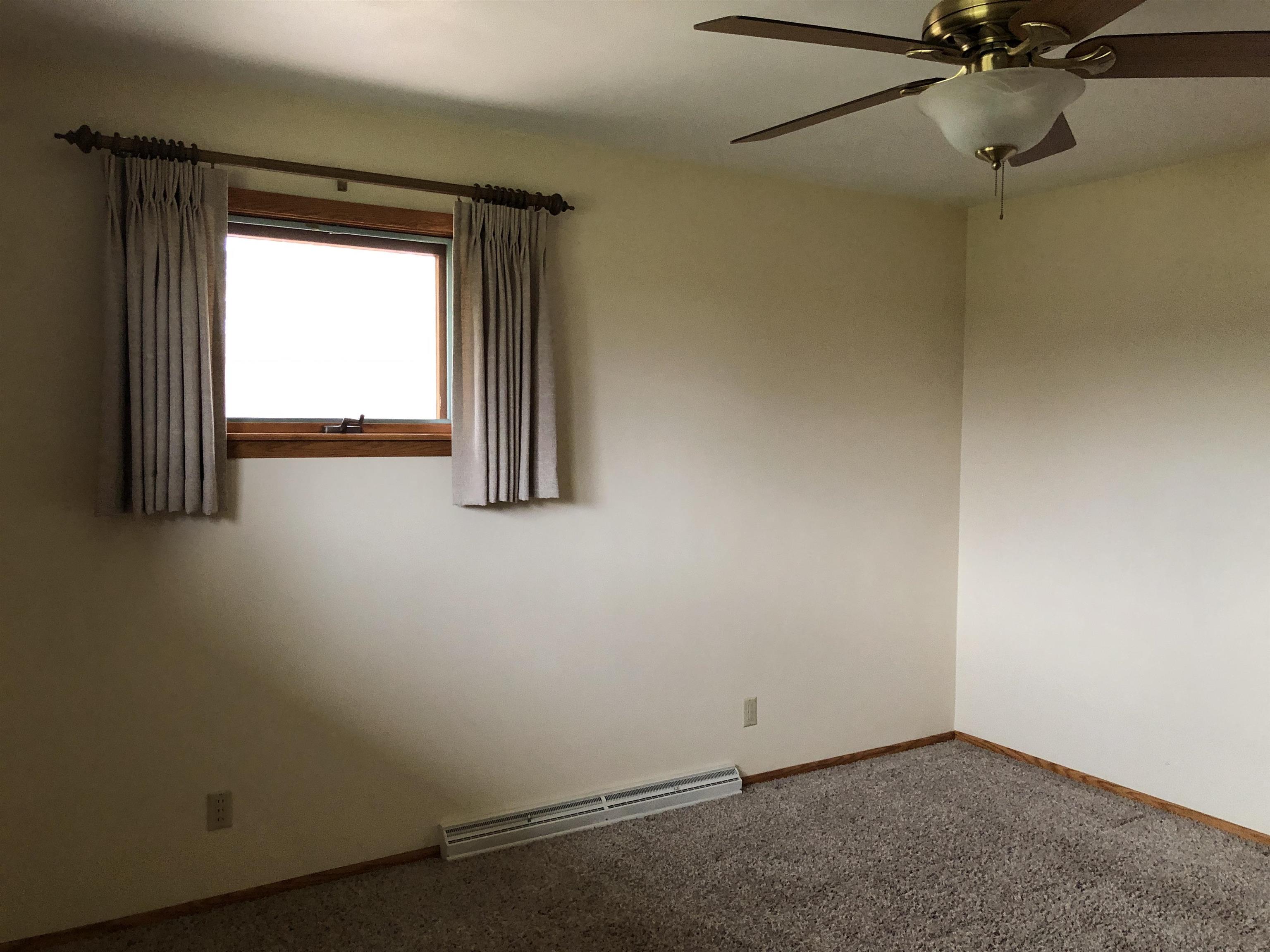 5543 Us Rte 20 West Freeport, IL 61032 - Photo 24 of 33