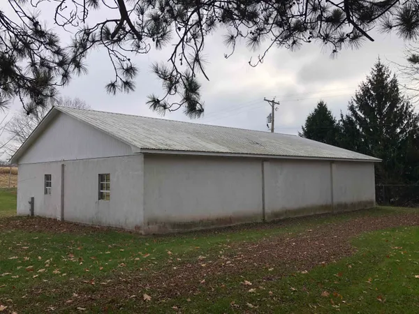 $260,000 | 5543 Us Rte 20 West, Freeport, IL 61032