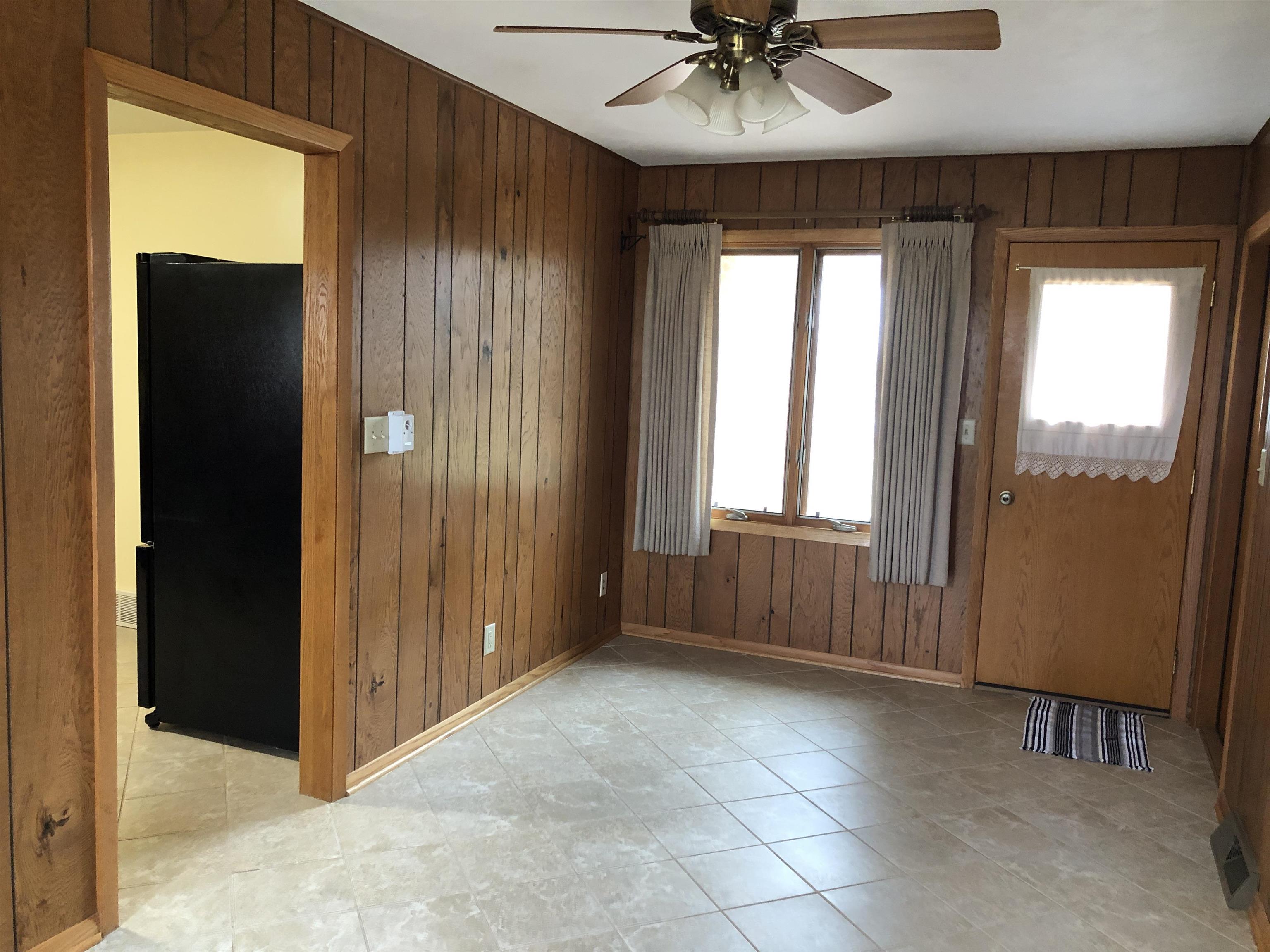 5543 Us Rte 20 West Freeport, IL 61032 - Photo 6 of 33