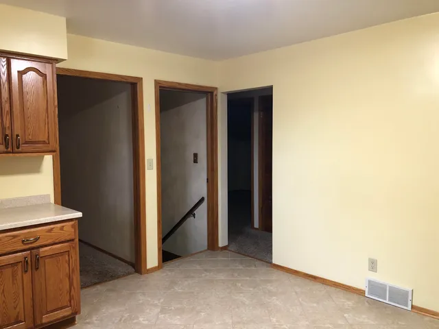 $275,000 | 5543 Us Rte 20 West, Freeport, IL 61032