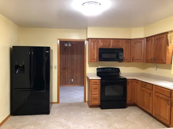 $260,000 | 5543 Us Rte 20 West, Freeport, IL 61032