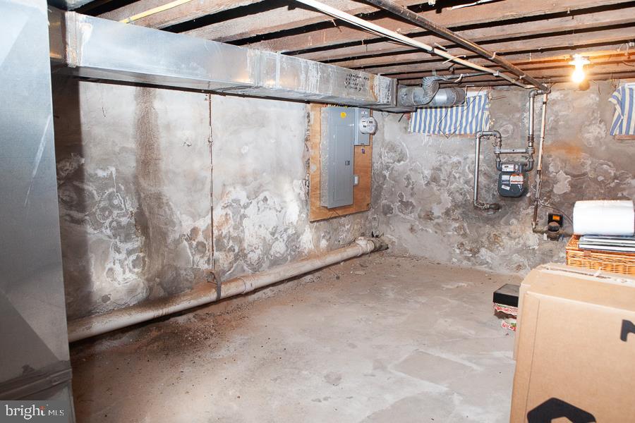 1517 Swain Street Philadelphia, PA 19130 - Photo 19 of 29