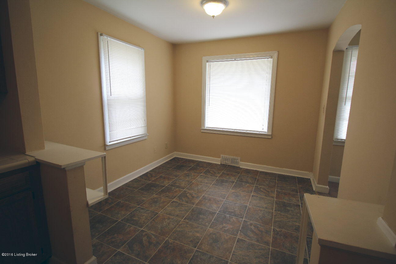 3952 Cane Run Road Louisville, KY 40211 - Photo 18 of 24 046 Dining Area