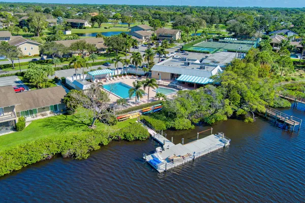 $4,000 | 18350 Southeast Wood Haven Lane, Unit F, Jupiter, FL 33469