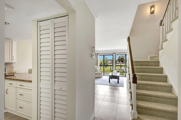 $4,000 | 18350 Southeast Wood Haven Lane, Unit F, Jupiter, FL 33469