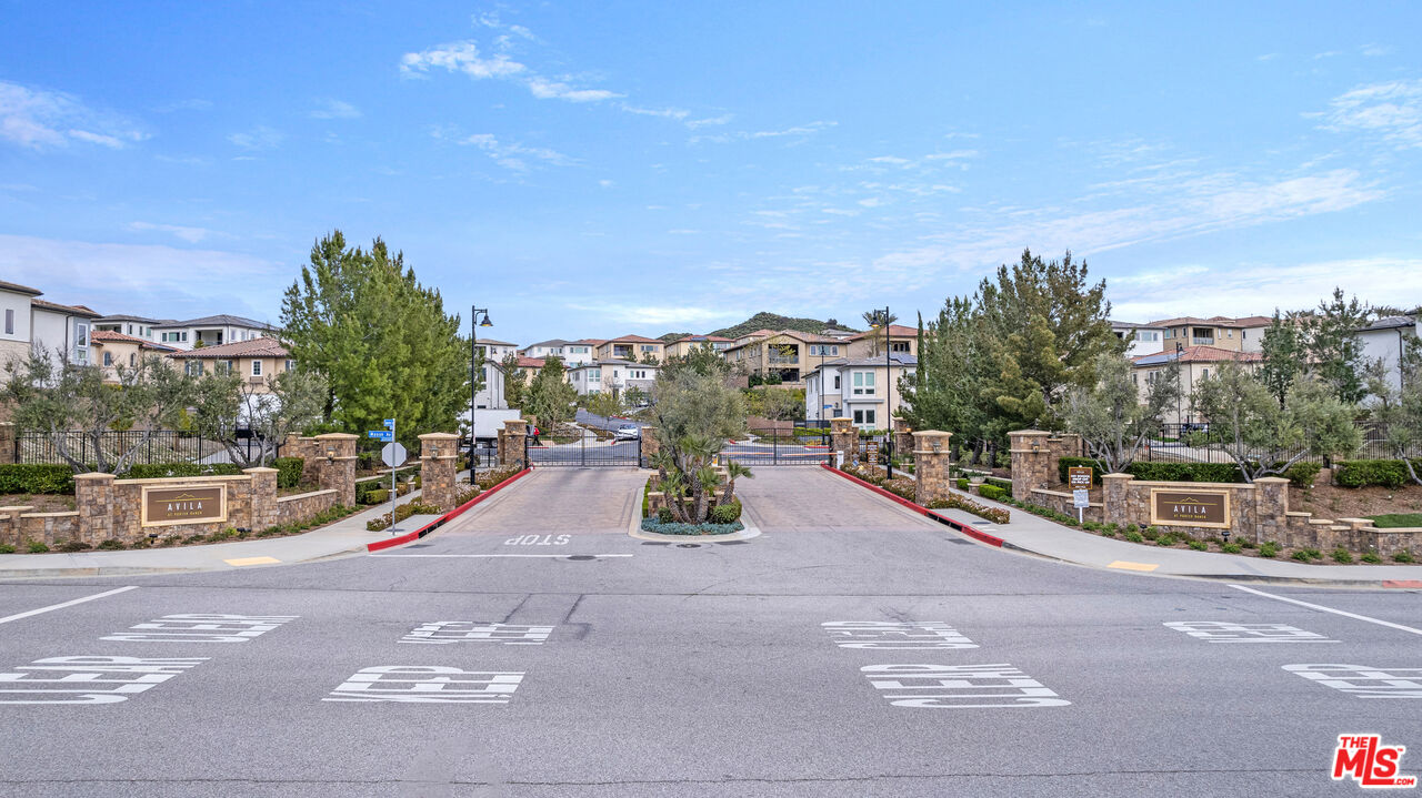 11960 Carabela Court Porter Ranch, CA 91326 - Photo 7 of 53 Gallery Image 7