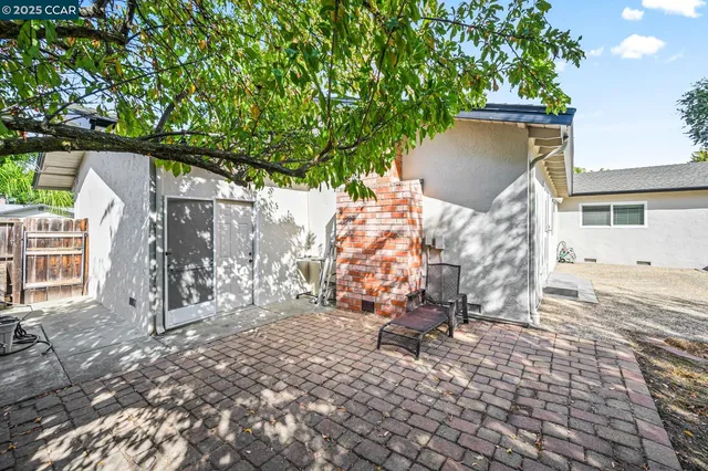 $1,198,000 | 2463 Aarles Court, Walnut Creek, CA 94598