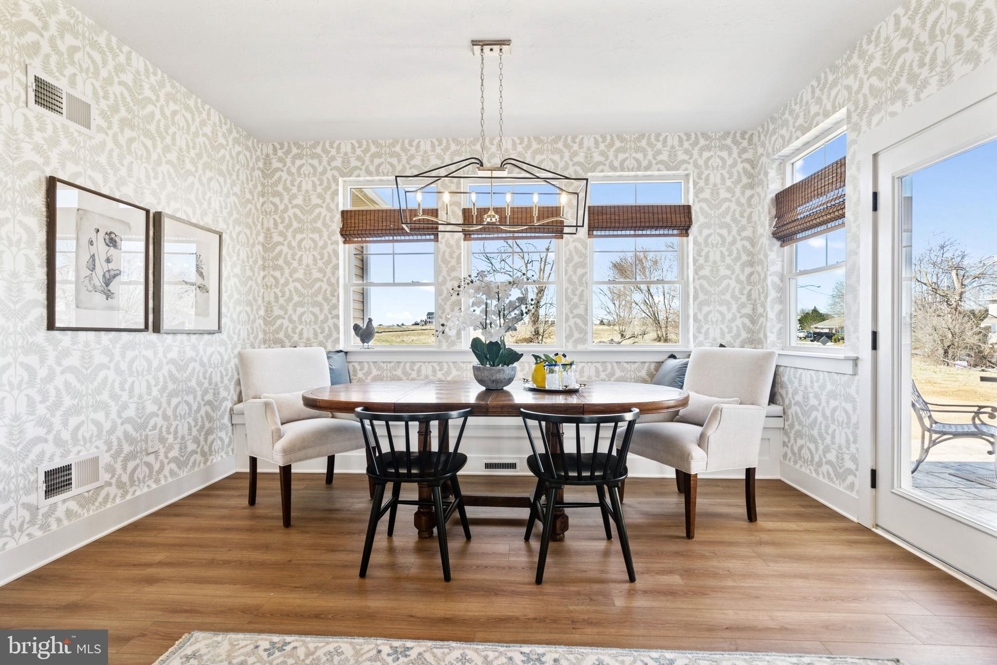 11 Flint Drive Hanover, PA 17331 - Photo 16 of 36 Actual Photo- Breakfast nook