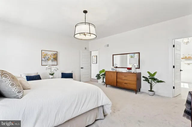 $538,900 | 11 Flint Drive, Hanover, PA 17331