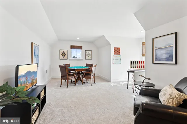 $538,900 | 11 Flint Drive, Hanover, PA 17331