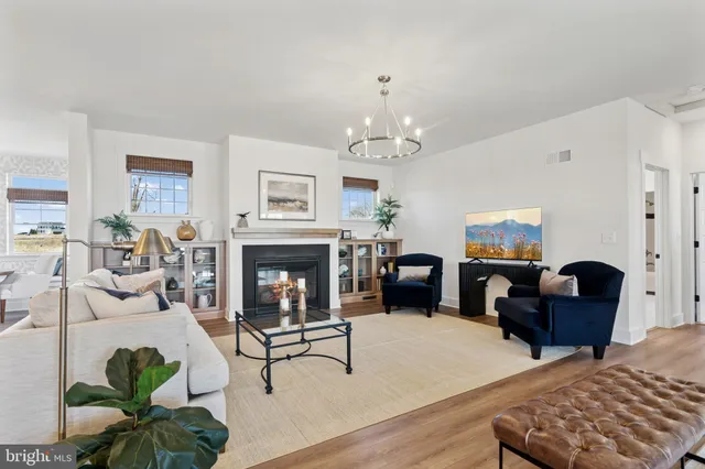 $538,900 | 11 Flint Drive, Hanover, PA 17331