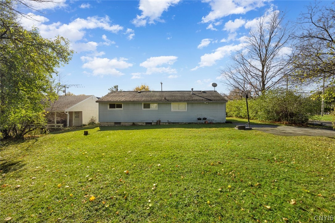 1601 Salt Springs Road Syracuse, NY 13214 - Photo 11 of 13