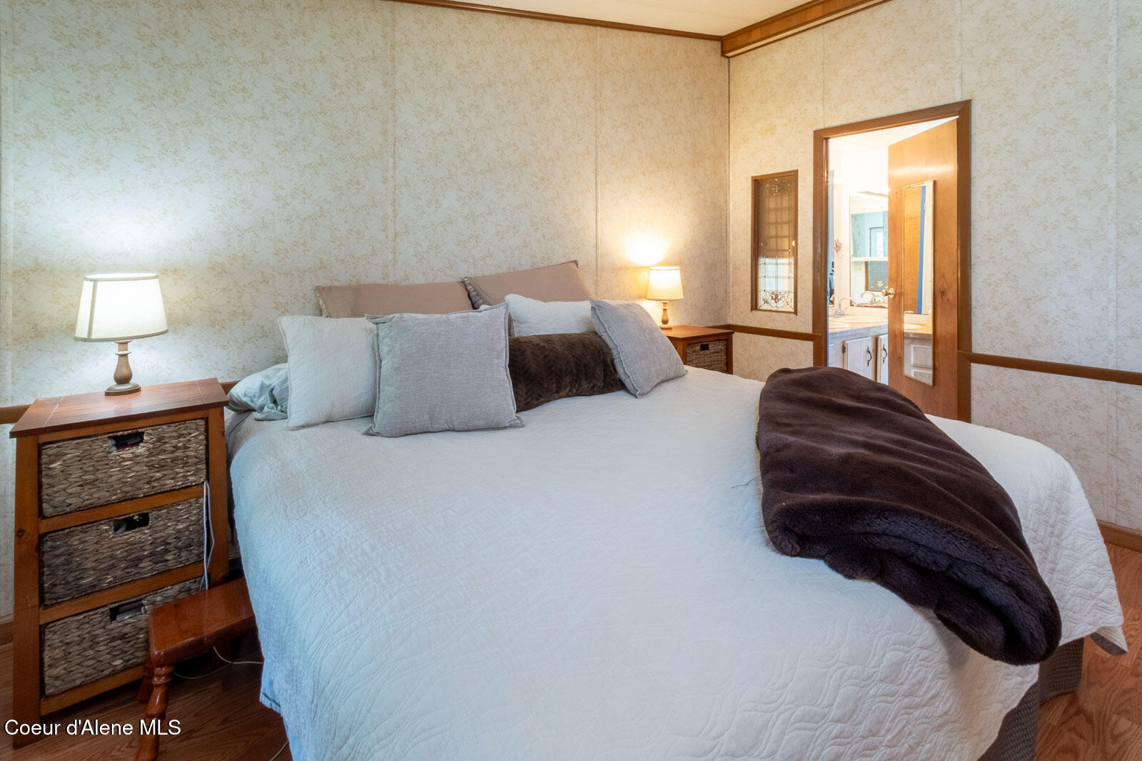 4882 West Highway 53 Rathdrum, ID 83858 - Photo 12 of 35 _D513631-HDR