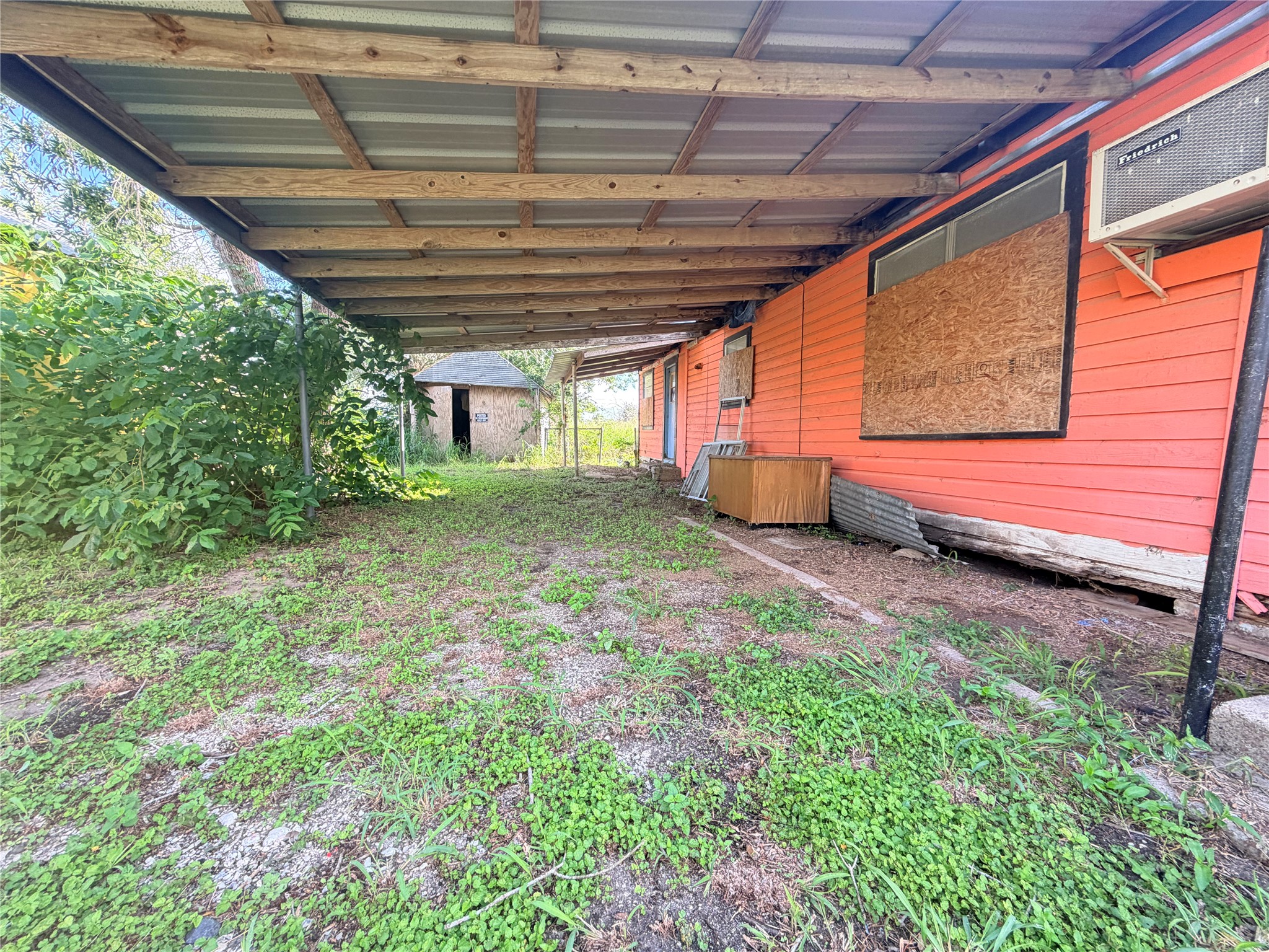 403 East Ward Street Refugio, TX 78377 - Photo 6 of 16