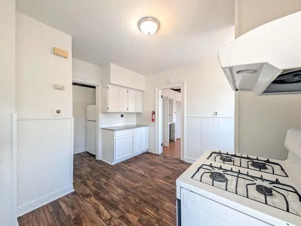 $2,300 | 148 South Street, Unit 3, Jersey City, NJ 07307