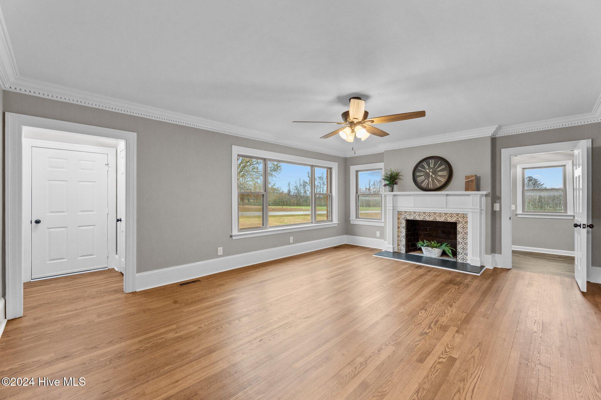 8972 Lancaster Store Road Castalia, NC 27816 - Photo 29 of 59 Living Room