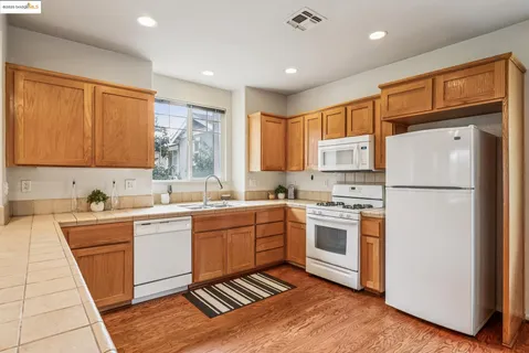 $685,000 | 1861 Parkside Drive, Concord, CA 94519