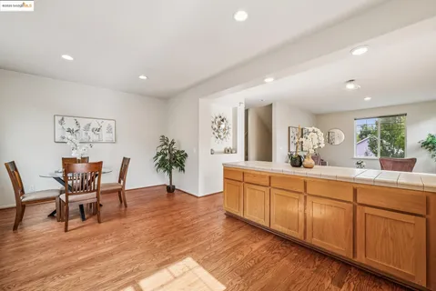 $685,000 | 1861 Parkside Drive, Concord, CA 94519