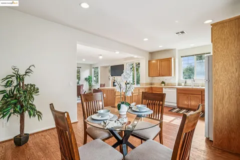$685,000 | 1861 Parkside Drive, Concord, CA 94519
