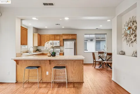 $685,000 | 1861 Parkside Drive, Concord, CA 94519