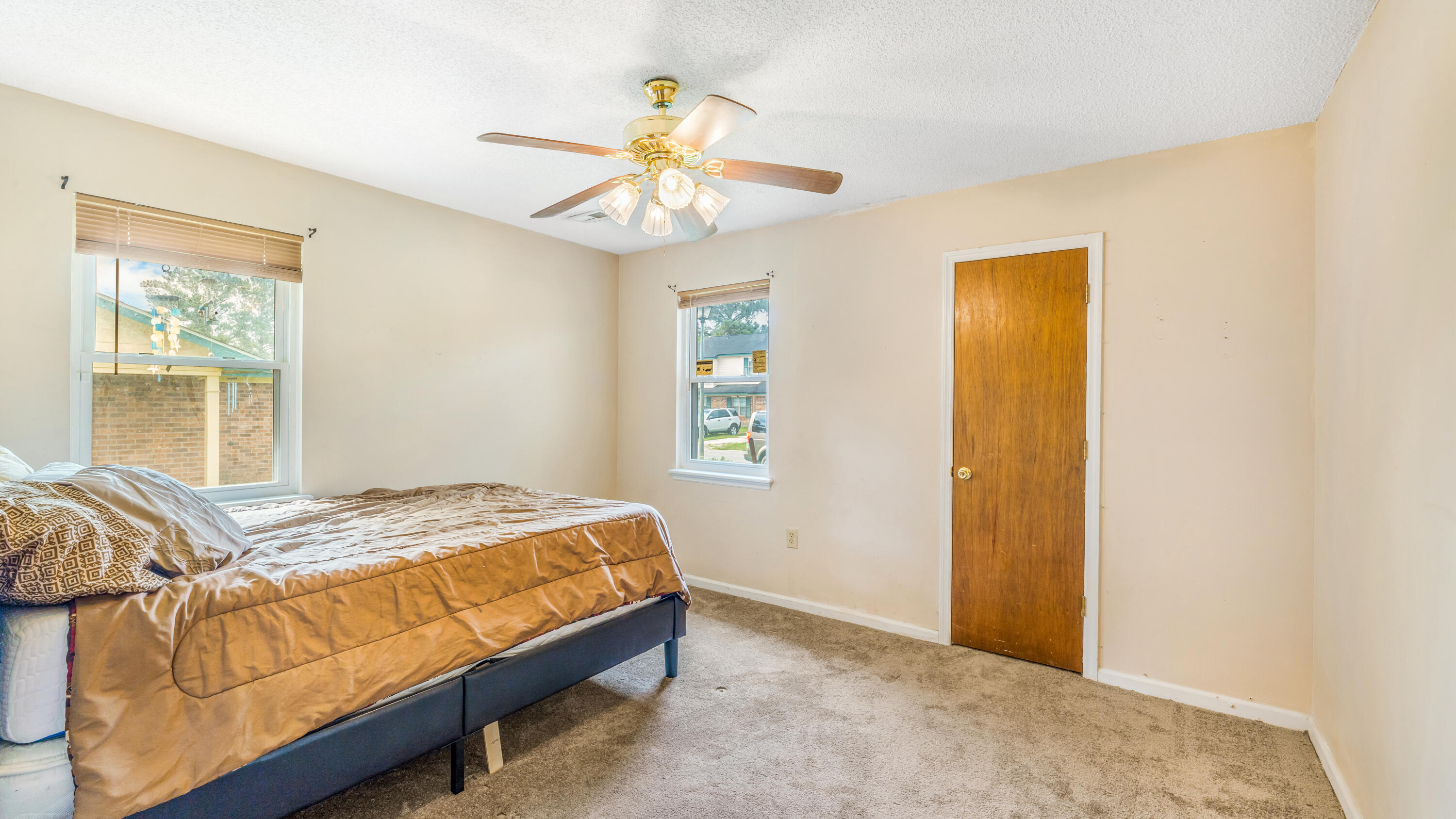 7632 Valleyview Circle North Charleston, SC 29418 - Photo 8 of 13 _SON0265
