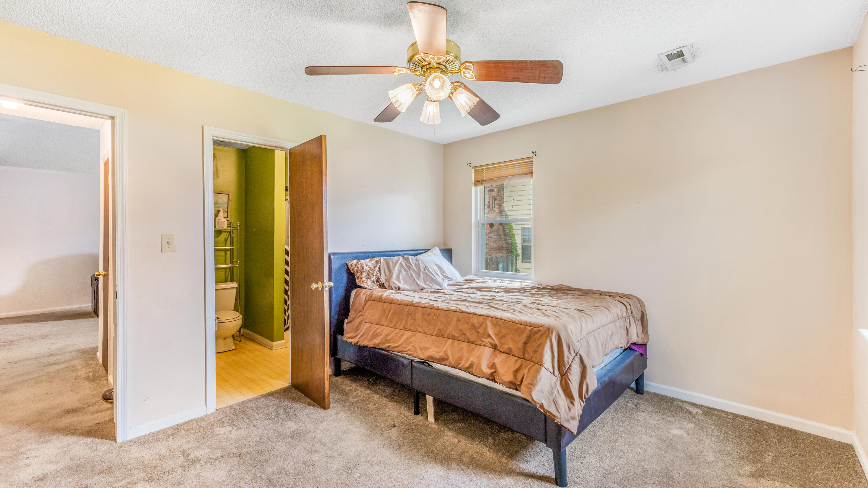 7632 Valleyview Circle North Charleston, SC 29418 - Photo 9 of 13 _SON0270
