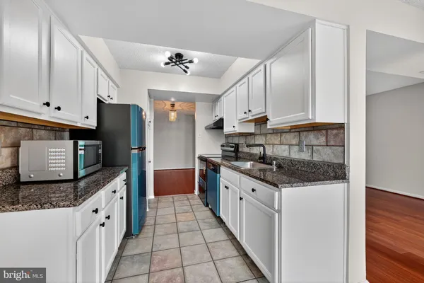 $399,000 | 4500 South Four Mile Run Drive, Unit 314, Arlington, VA 22204
