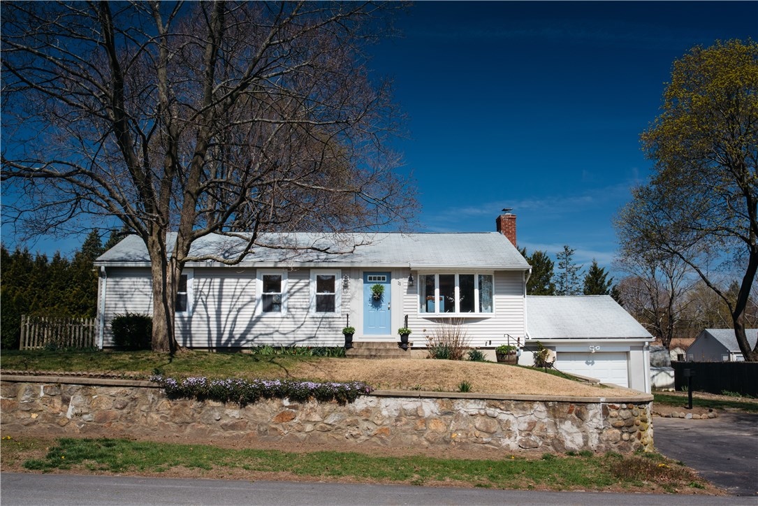 25 Friendly Road East Greenwich, RI 02818 - Photo 1 of 21 Gallery Image 1