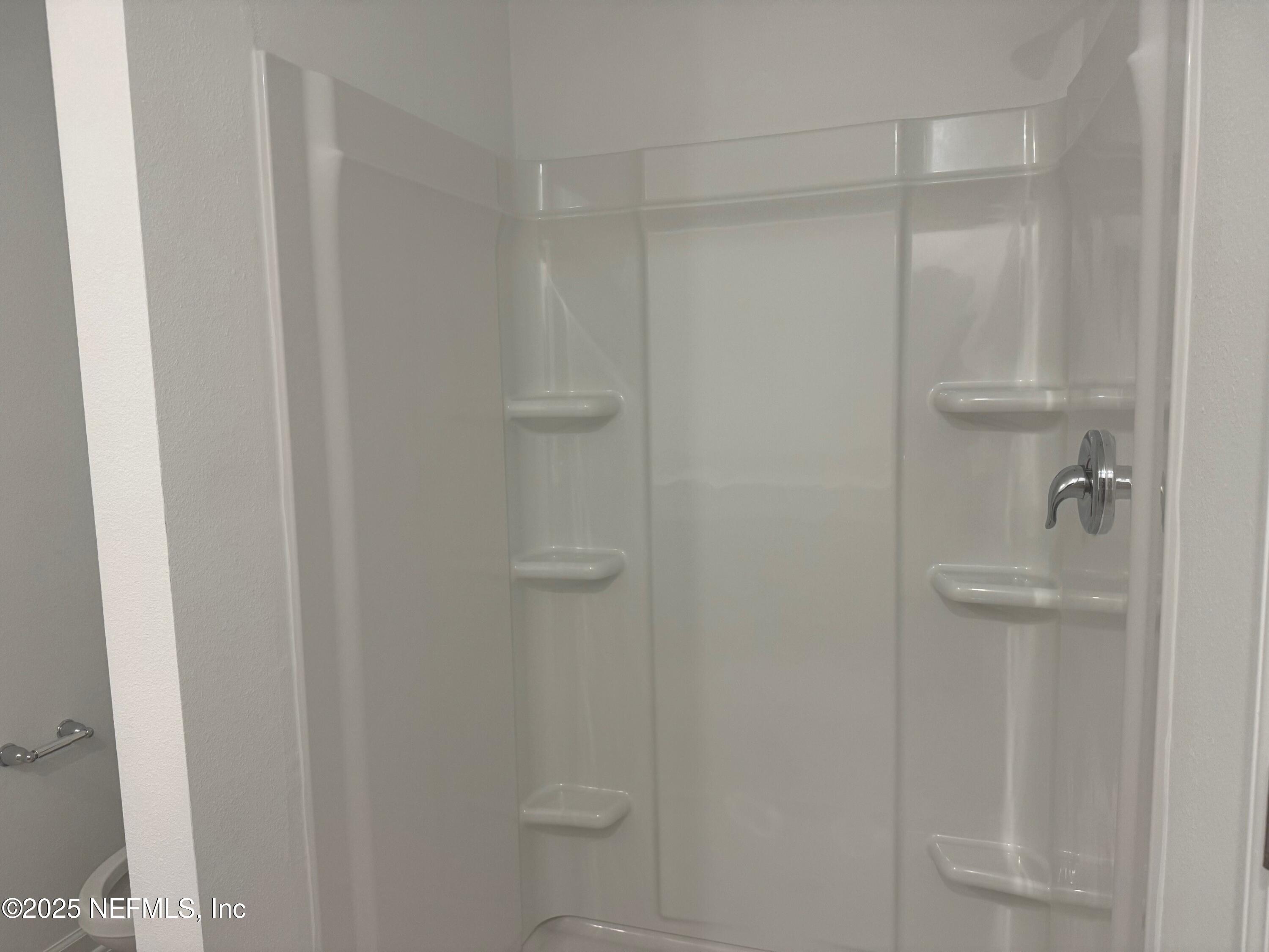 22 Blue Hvn Road St. Augustine, FL 32095 - Photo 21 of 59 a bathroom with a shower