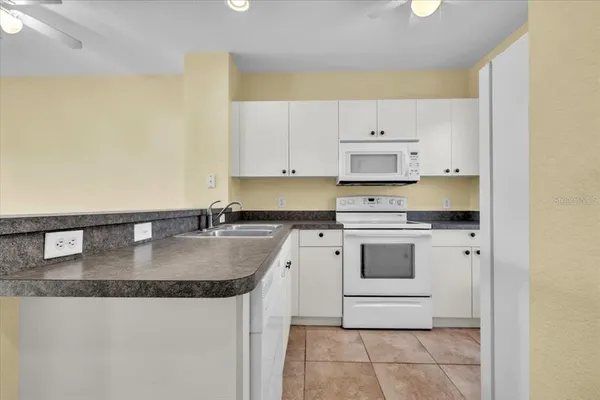 $149,900 | 2061 Willow Hammock Circle, Unit 104, Punta Gorda, FL 33983