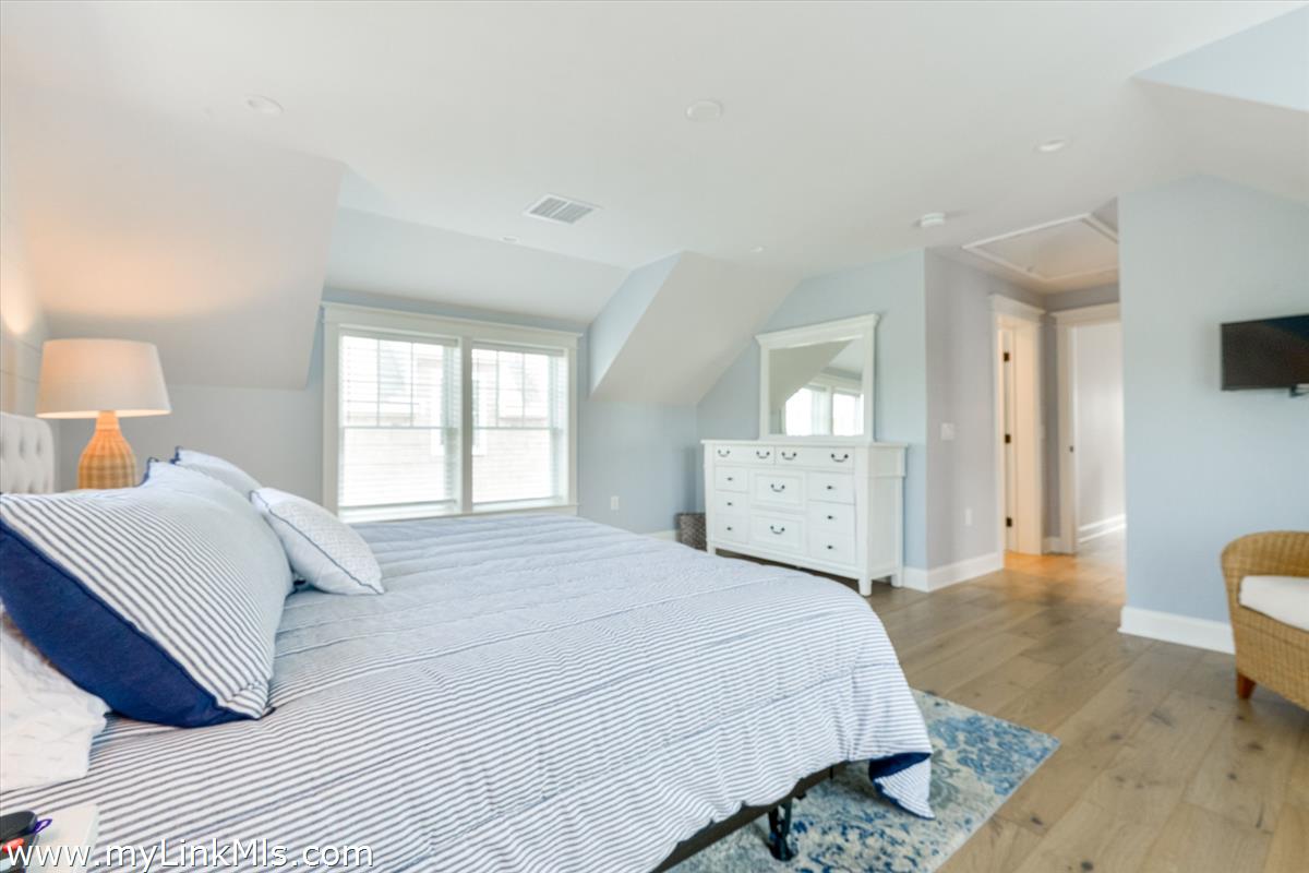 8 Grey Lady Lane Nantucket, MA 02554 - Photo 19 of 42