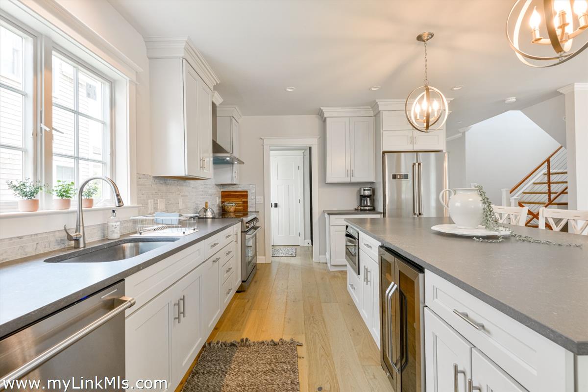 8 Grey Lady Lane Nantucket, MA 02554 - Photo 5 of 42