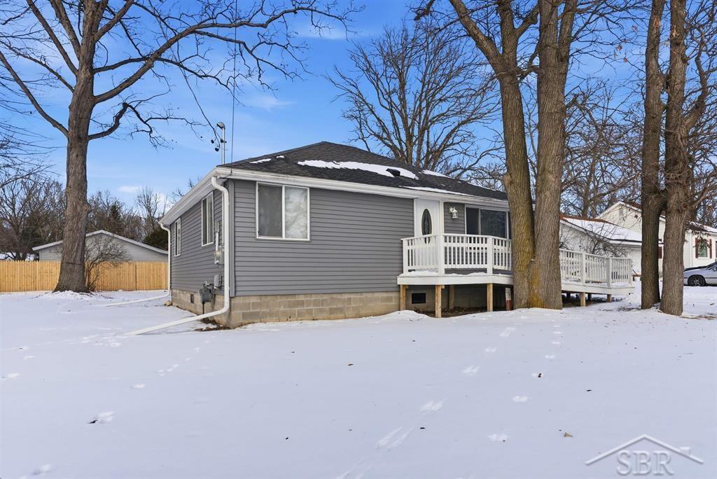 3812 North Saginaw Road Midland, MI 48640 - Photo 3 of 18