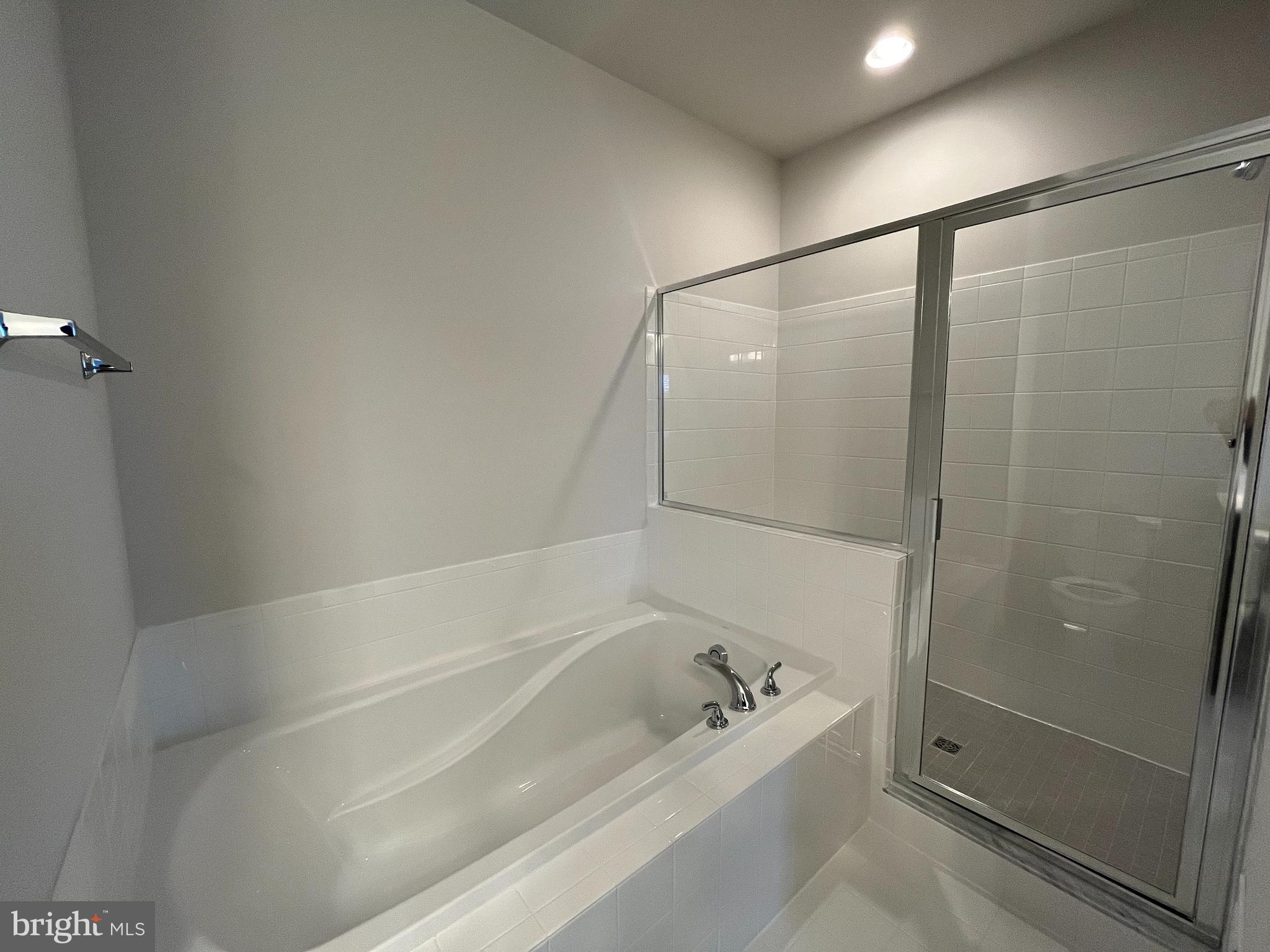 127 Lindy Way Stephenson, VA 22656 - Photo 7 of 19 Luxury Master Bath
