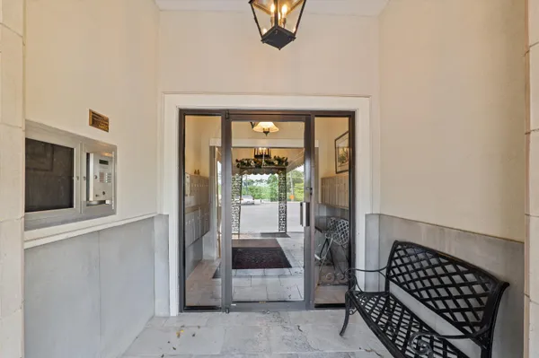 $137,800 | 2068 Walton Way, Unit 204, Augusta, GA 30904
