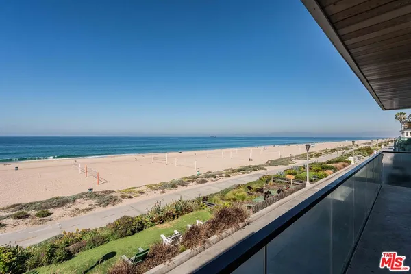 $30,000 | 2308 The Strand, Manhattan Beach, CA 90266