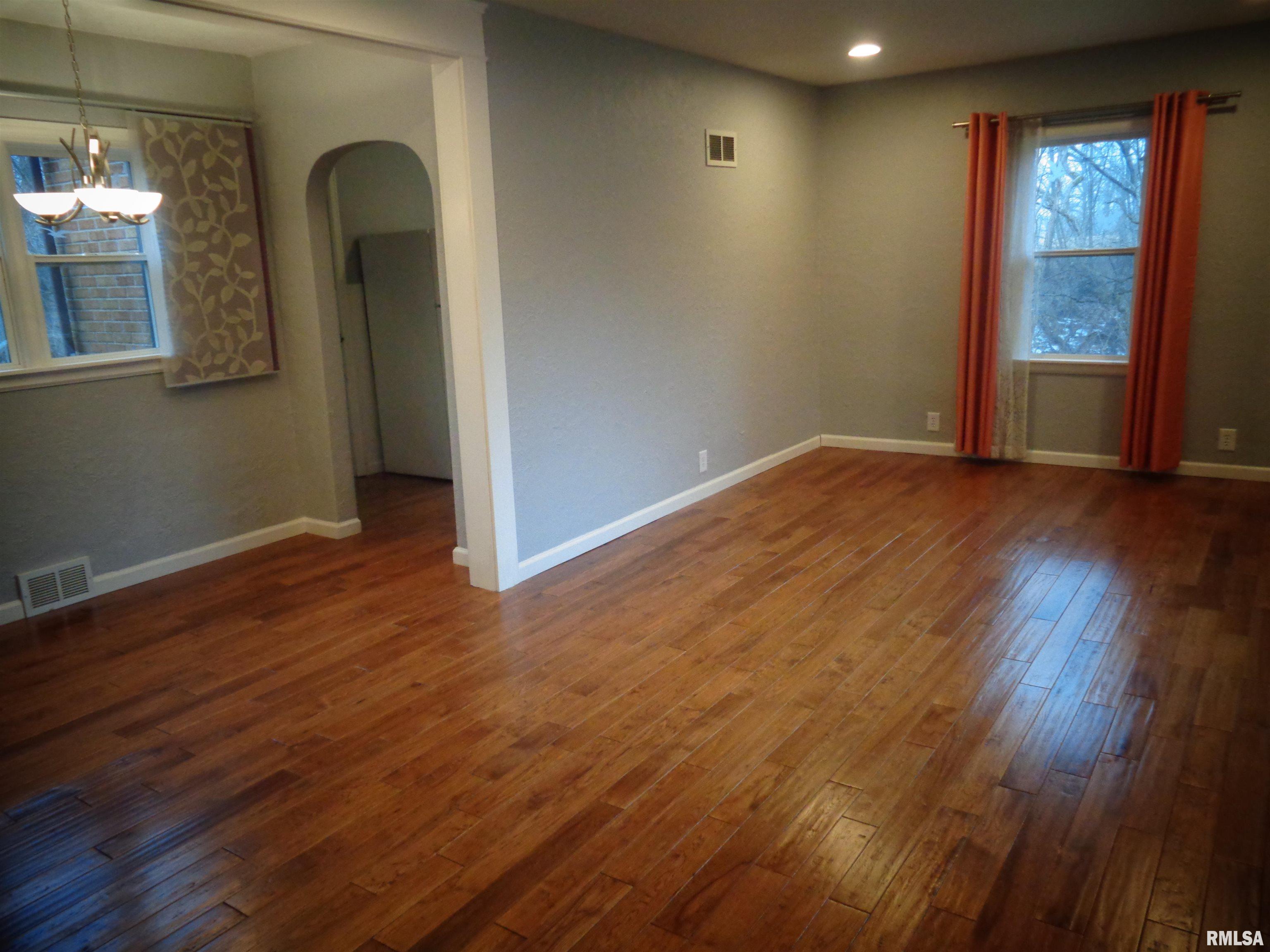 5905 West Salem School Road Dunlap, IL 61525 - Photo 5 of 32 Gallery Image 5