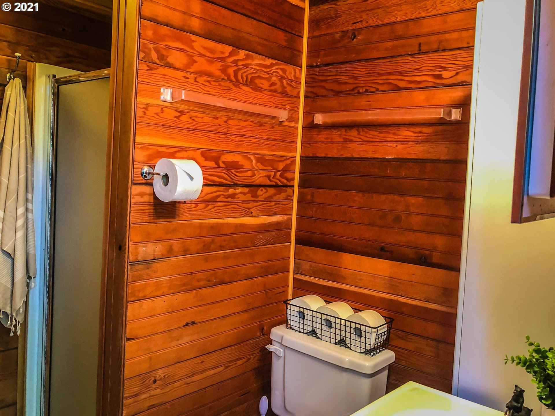 89055 Dahlin Road Florence, OR 97439 - Photo 14 of 32 Gallery Image 14