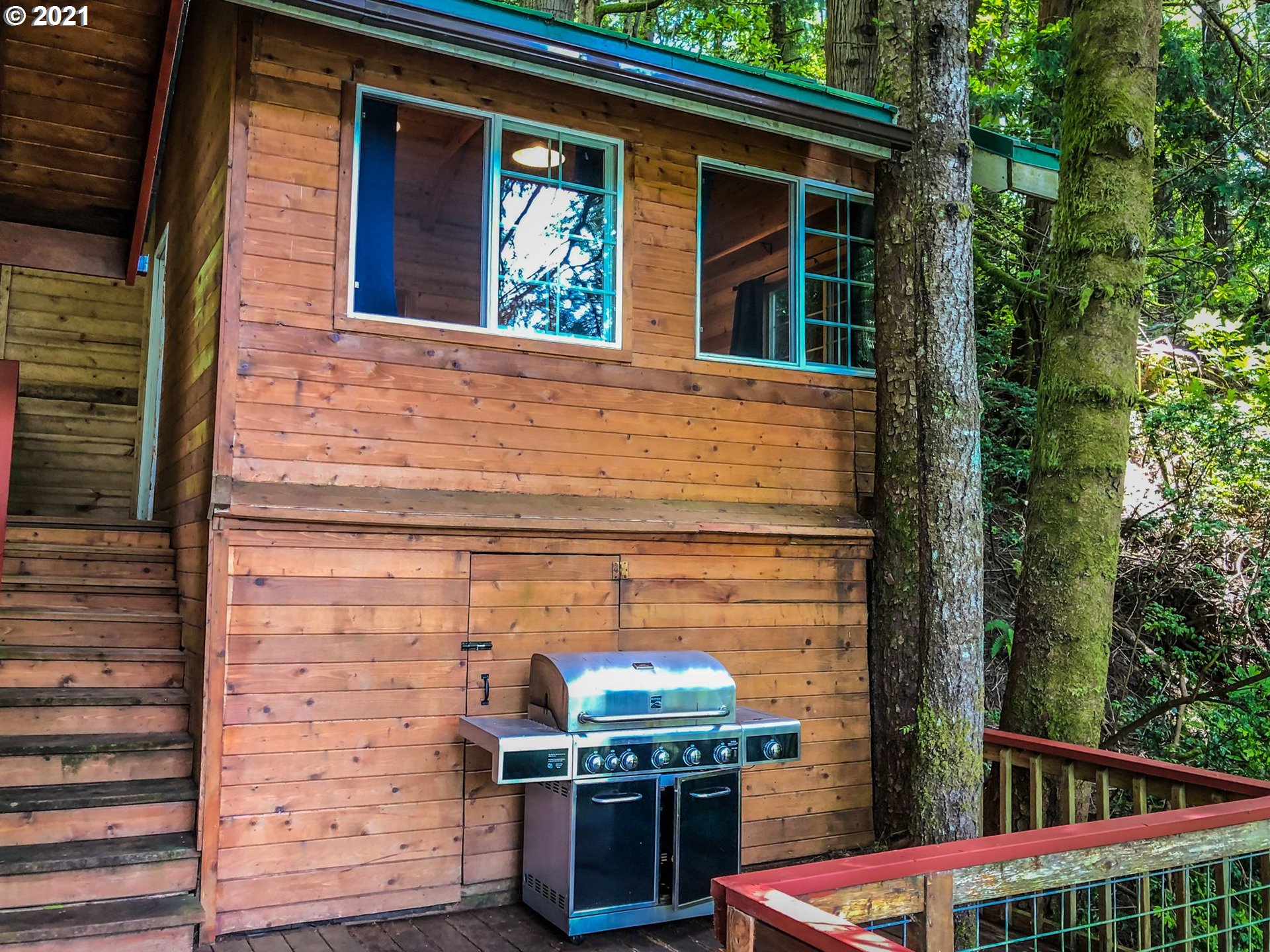 89055 Dahlin Road Florence, OR 97439 - Photo 15 of 32 Gallery Image 15