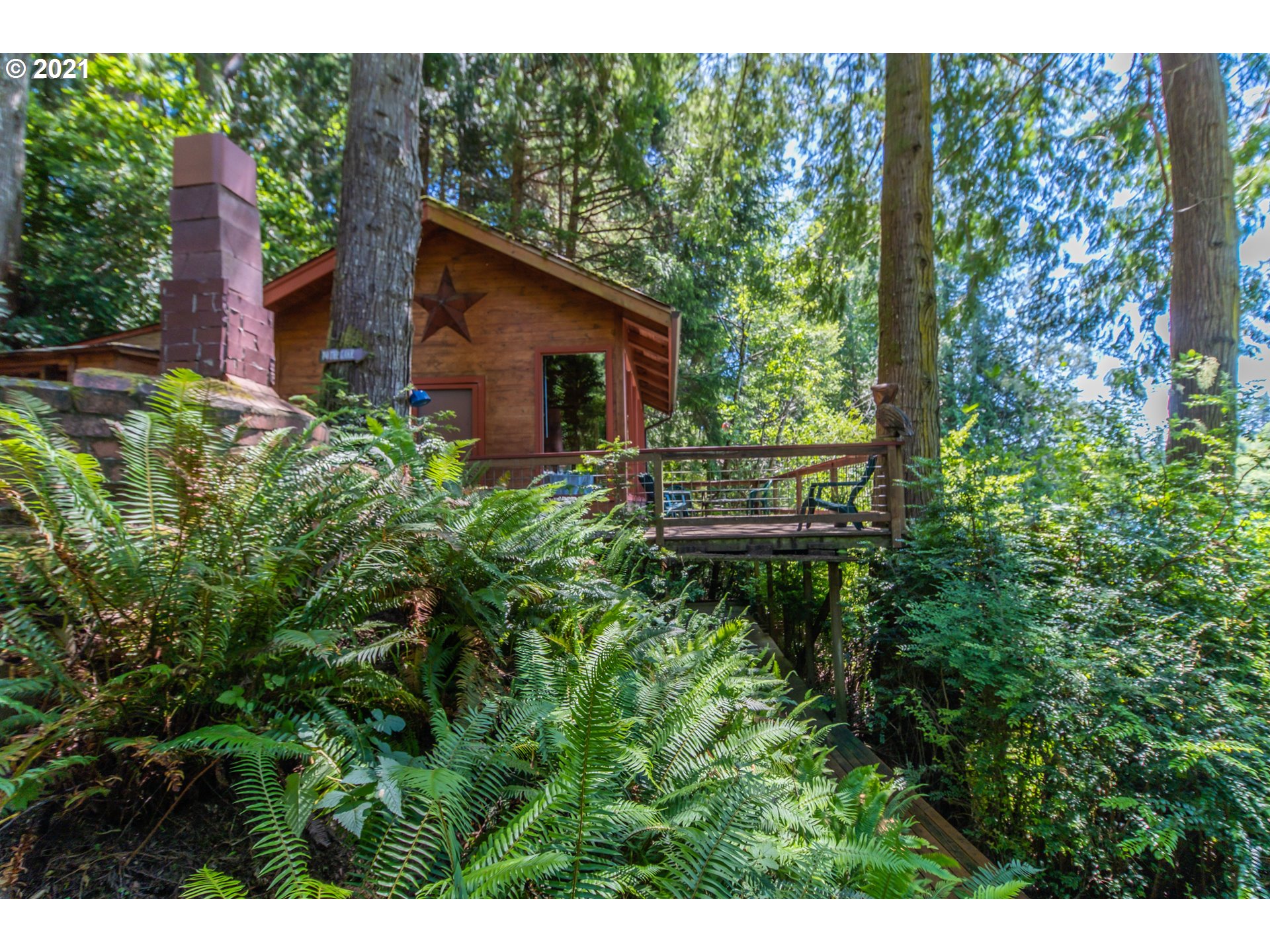 89055 Dahlin Road Florence, OR 97439 - Photo 4 of 32 Gallery Image 4