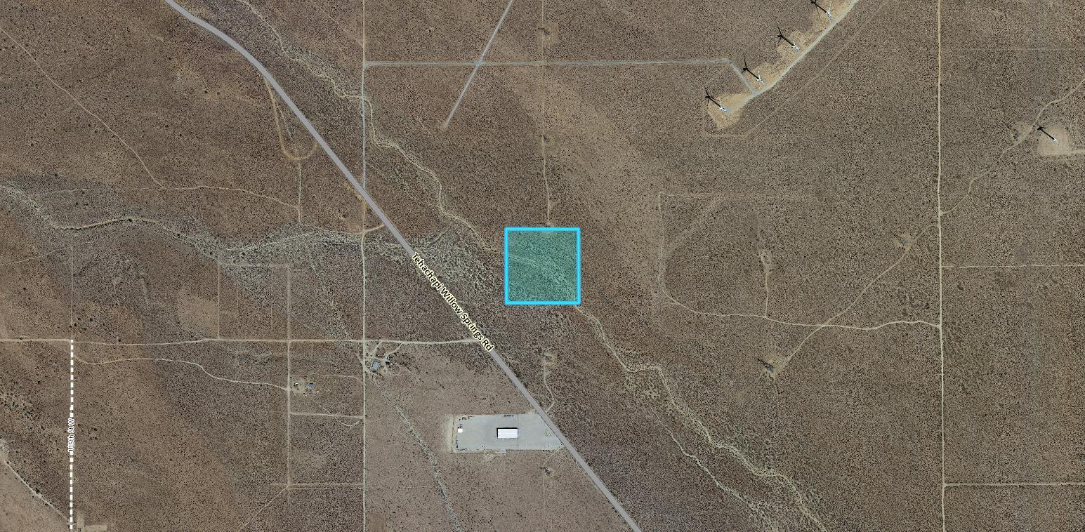 Tehachapi Willow Springs Road Edwards, CA 93560 - Photo 3 of 14 a bathroom with a shower