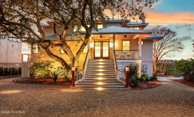 $7,895,000 | 33 West Henderson Street, Wrightsville Beach, NC 28480